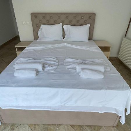 Hotel Montenegro 斯特鲁加 外观 照片