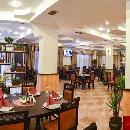 Hotel Montenegro 斯特鲁加 外观 照片