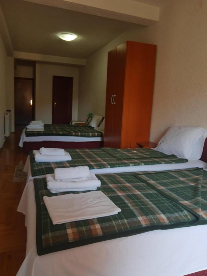 Hotel Montenegro 斯特鲁加 外观 照片