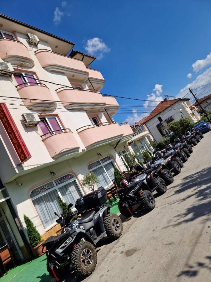 Hotel Montenegro 斯特鲁加 外观 照片