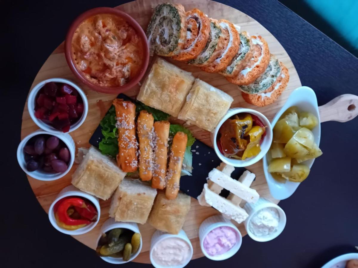 Hotel Montenegro 斯特鲁加 外观 照片